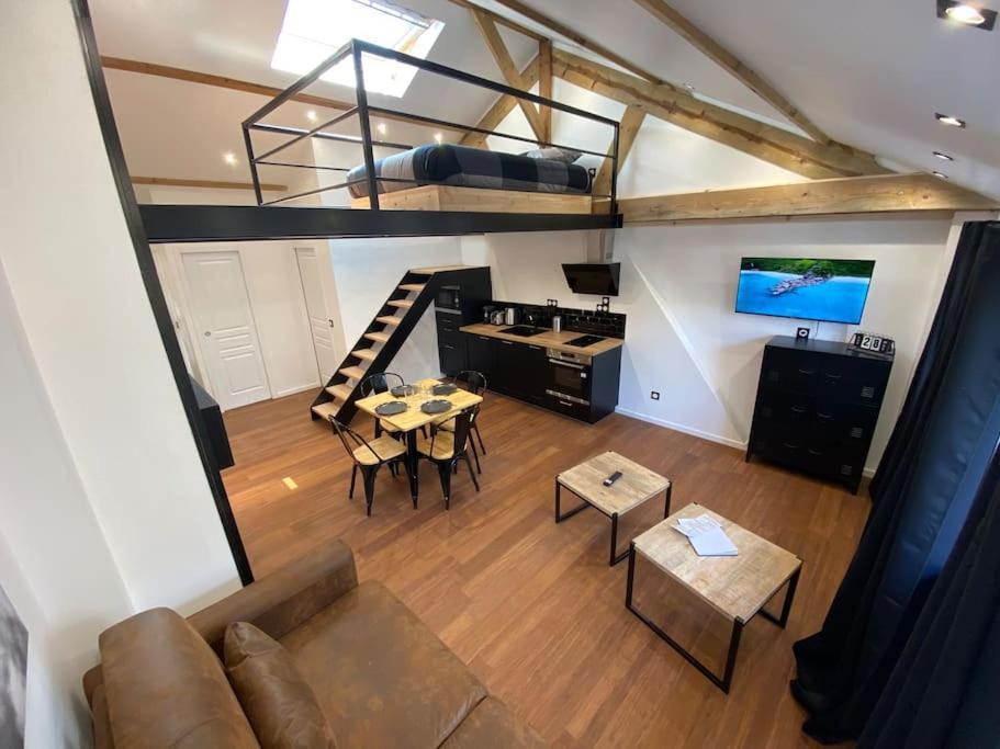 Loft: Le New-York Apartment รูออง ภายนอก รูปภาพ