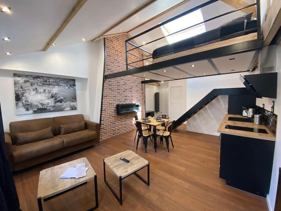 Loft: Le New-York Apartment รูออง ภายนอก รูปภาพ