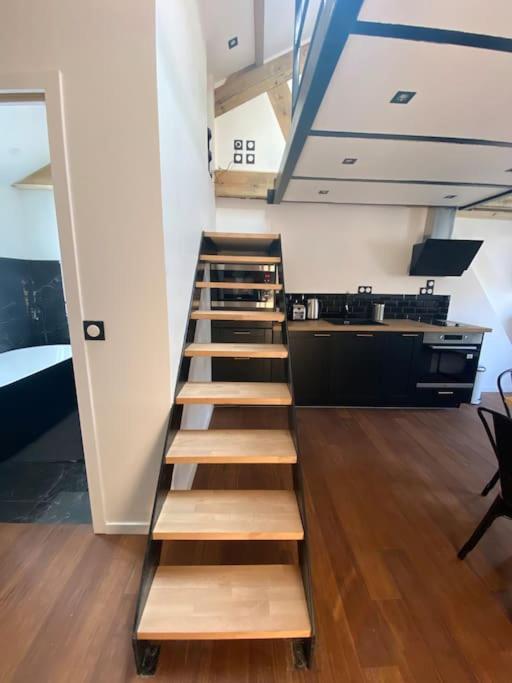 Loft: Le New-York Apartment รูออง ภายนอก รูปภาพ